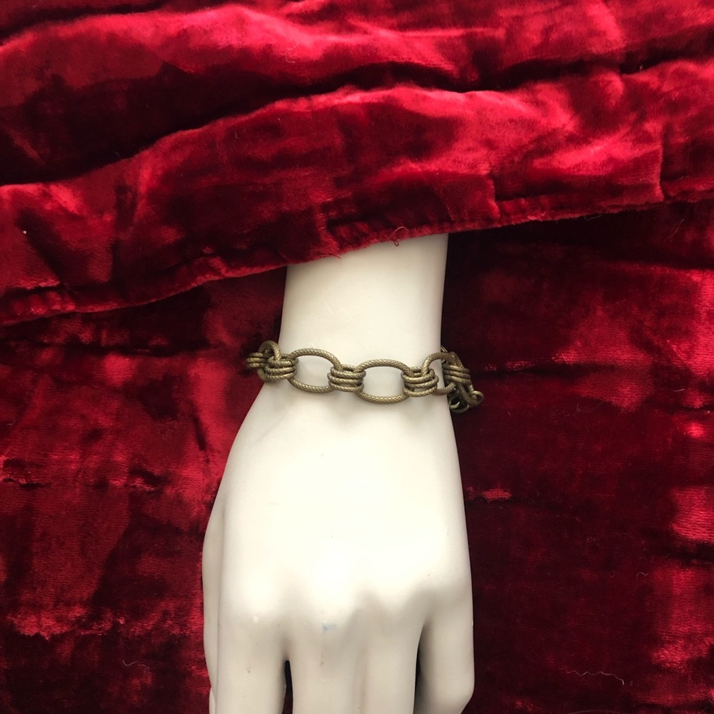 Grayling Bracelet - Picture 12 of 13